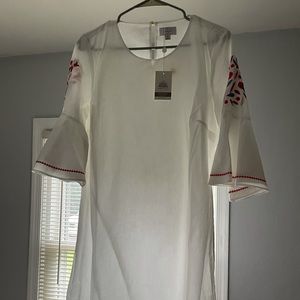 NWT: Mud Pie bell embroidered sleeves white dress